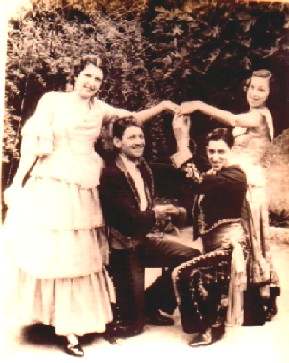 The Ruiz California Dancers in 1937 at Avila Adobe in Los Angeles:
                           Chonita De Soto, Gabriel Ruiz, José De Soto and Eva
                           De Soto. Los Californios Collection